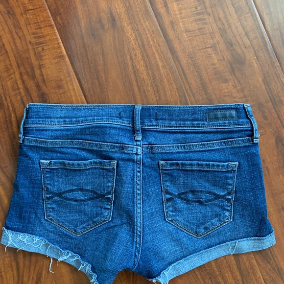 abercrombie jean shorts - Picture 2 of 2